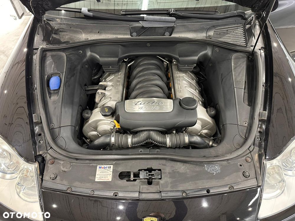 Porsche Cayenne - 18