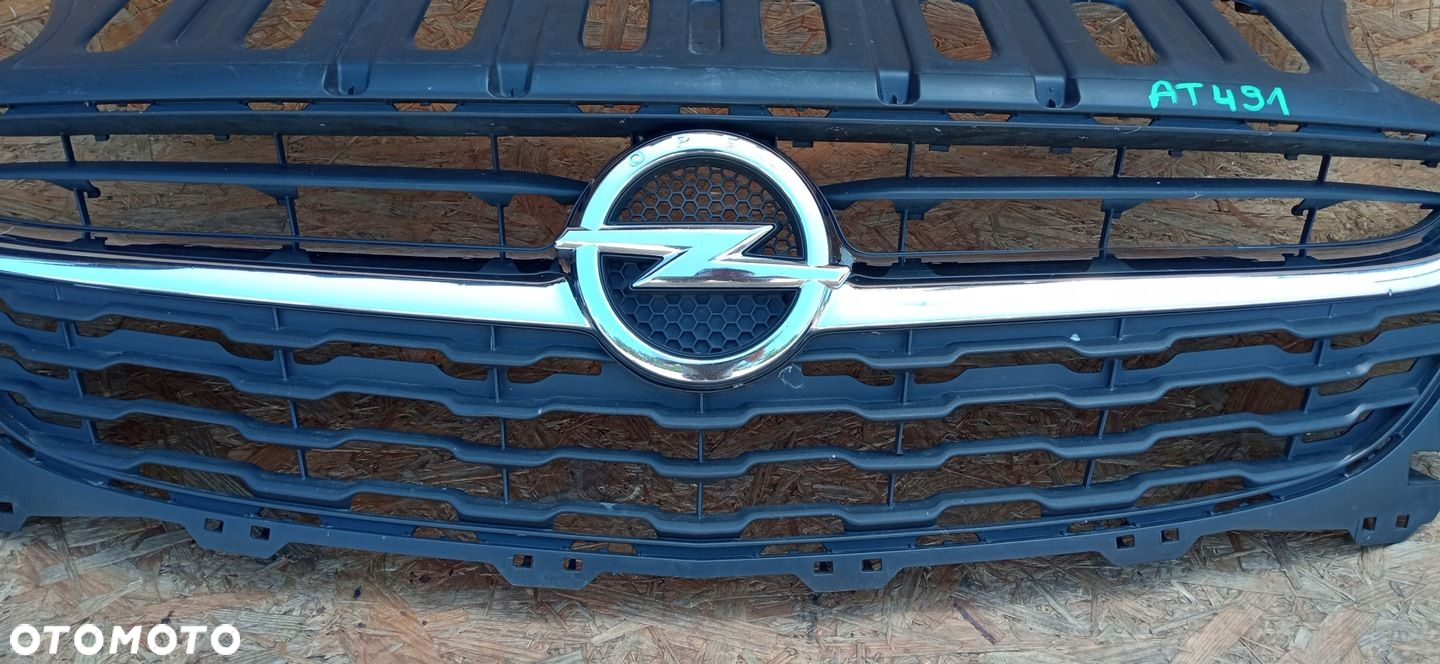 OPEL CORSA E 14- ATRAPA KRATKA GRILL ZDERZAKA PRZEDNIEGO CHROM 39003576 - 3