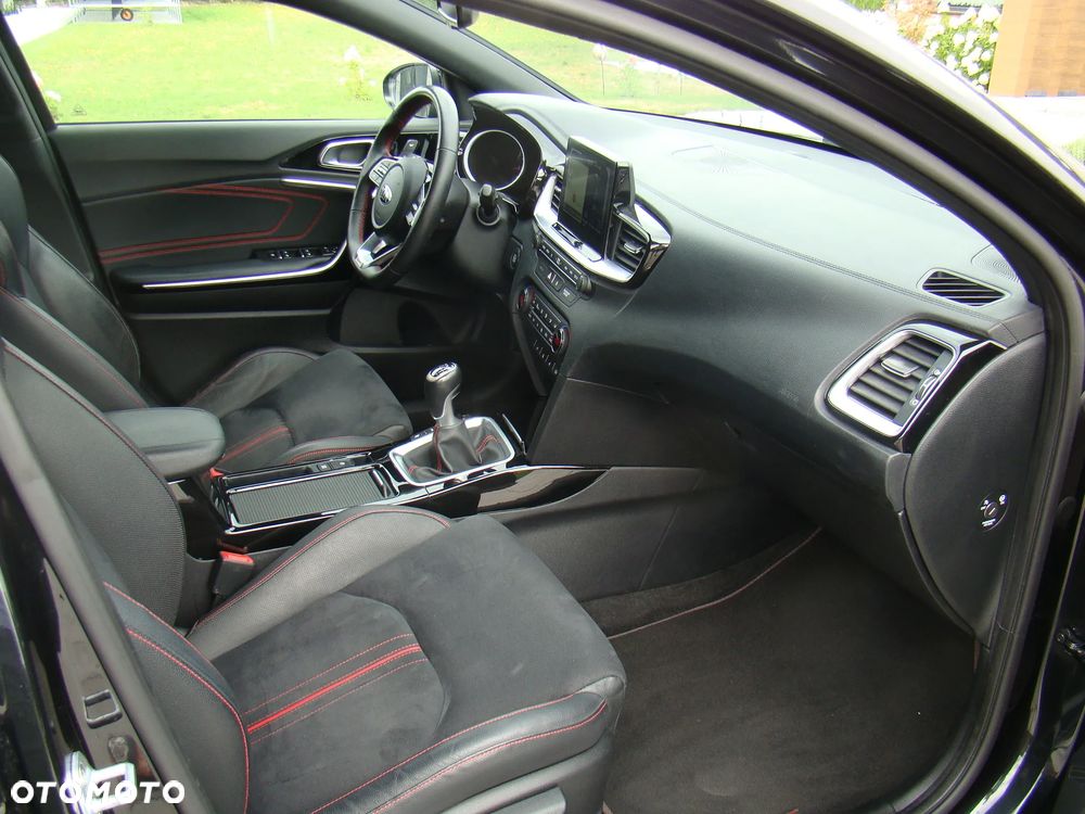 Kia ProCeed 1.6 T-GDI OPF GT - 35