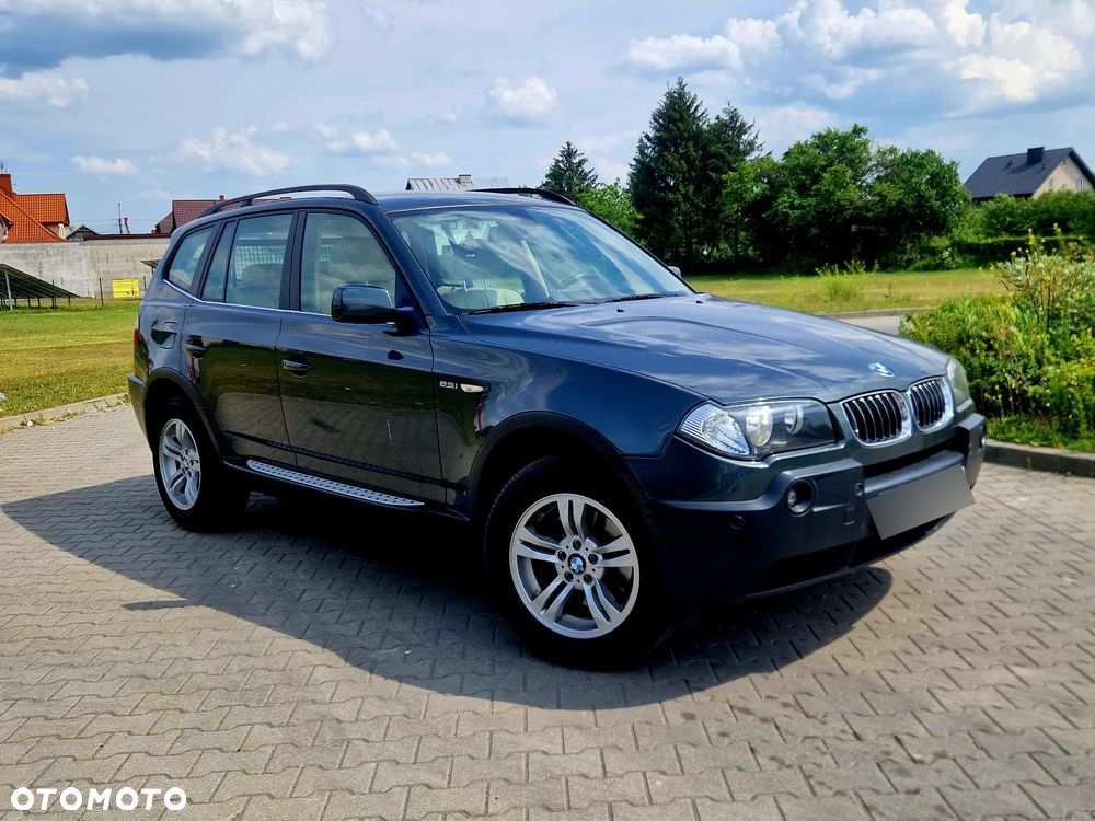 BMW X3 2.5i - 6