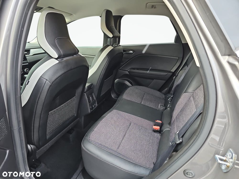 Renault Captur 1.3 TCe Intens EDC - 11