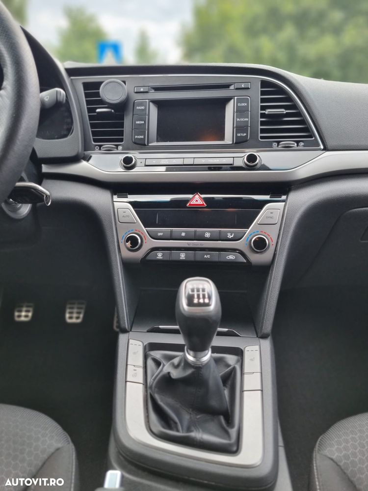 Hyundai Elantra 1.6 CRDI Highway - 7