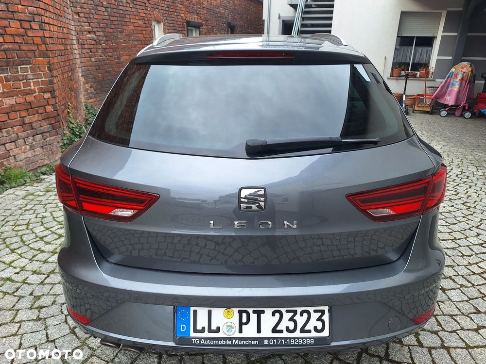 Seat Leon 2.0 TDI DPF Start&Stop DSG XCELLENCE - 39