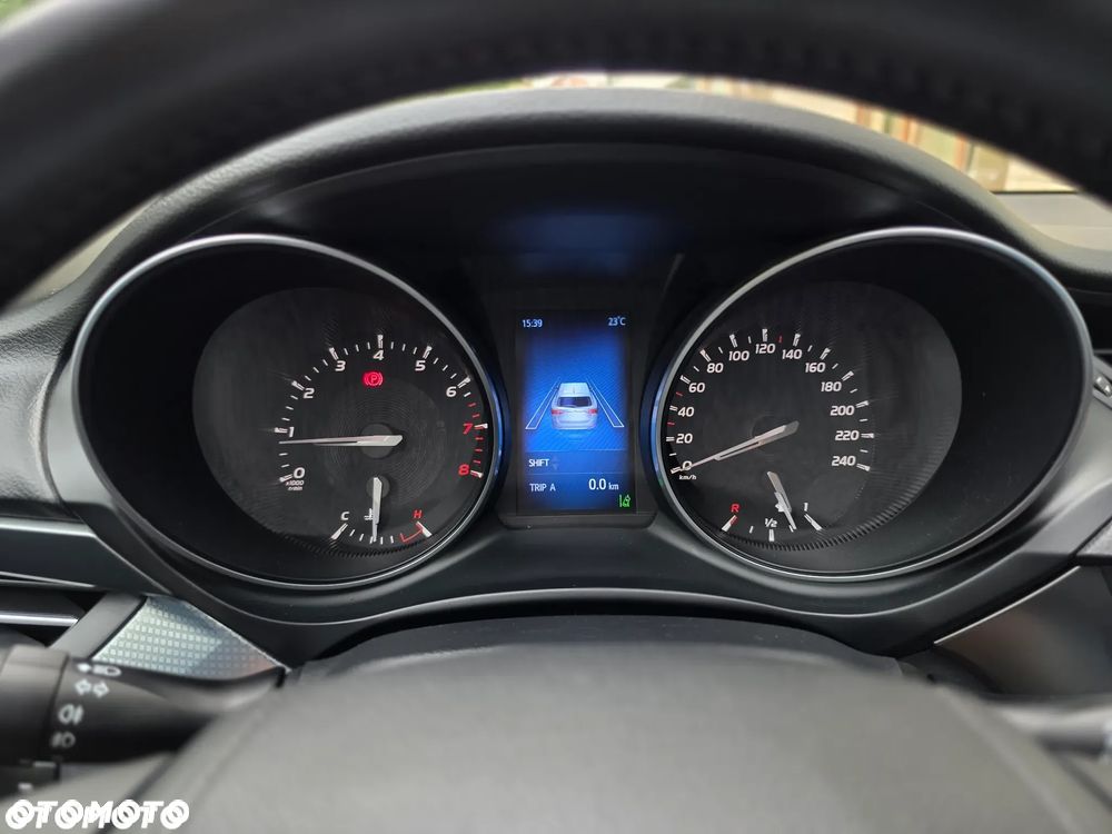 Toyota Avensis 1.8 Prestige - 28
