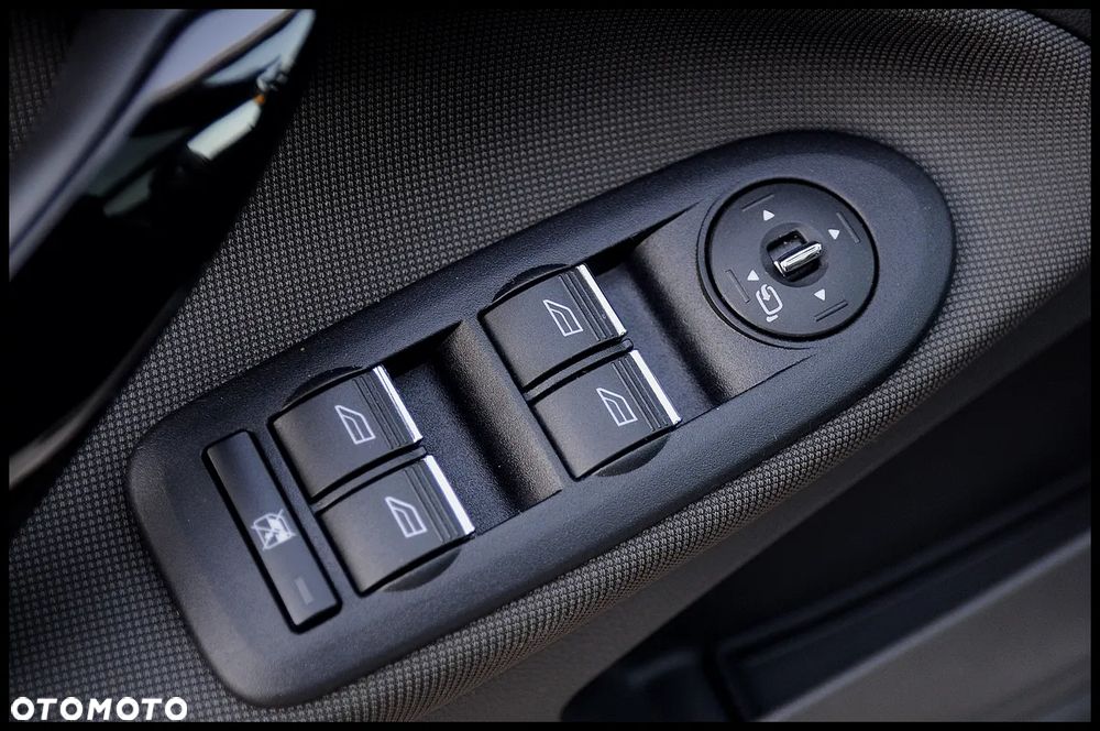 Ford Kuga 2.0 TDCi Titanium - 27