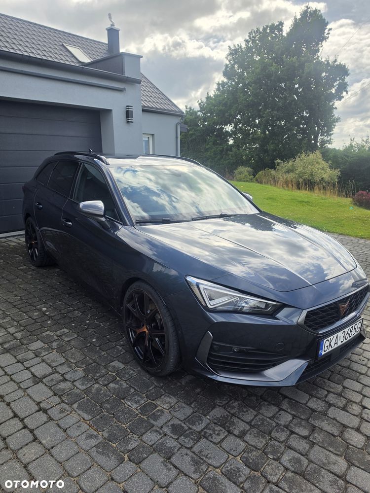 Cupra Leon Sportstourer 2.0 TSI 4Drive VZ DSG - 2