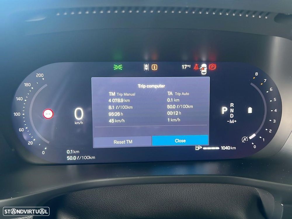Volvo XC 40 2.0 B3 Plus Dark - 12