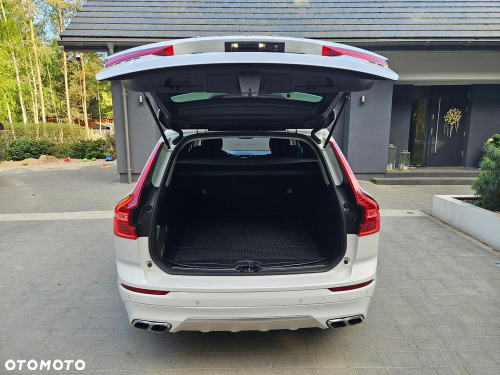 Volvo XC 60 D4 Momentum Pro - 29