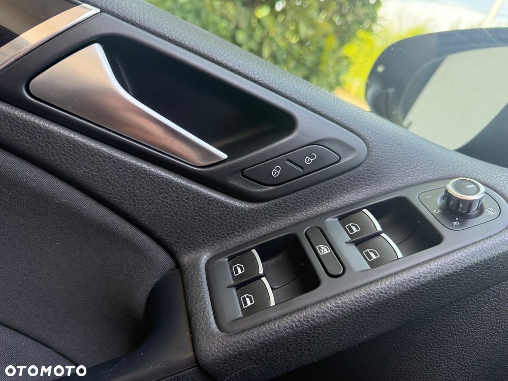 Volkswagen Golf 2.0 GTI - 9