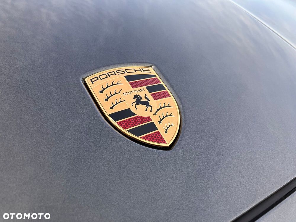 Porsche Cayenne - 35