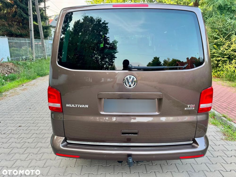 Volkswagen Multivan - 11