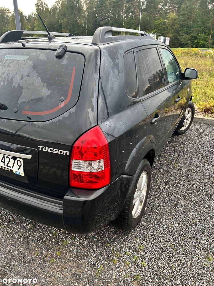 Hyundai Tucson 2.0 Comfort 2WD - 4