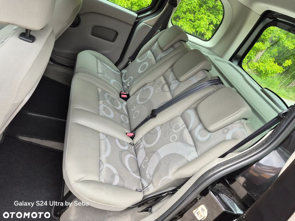 Renault Kangoo 1.6 8V Happy Family - 16