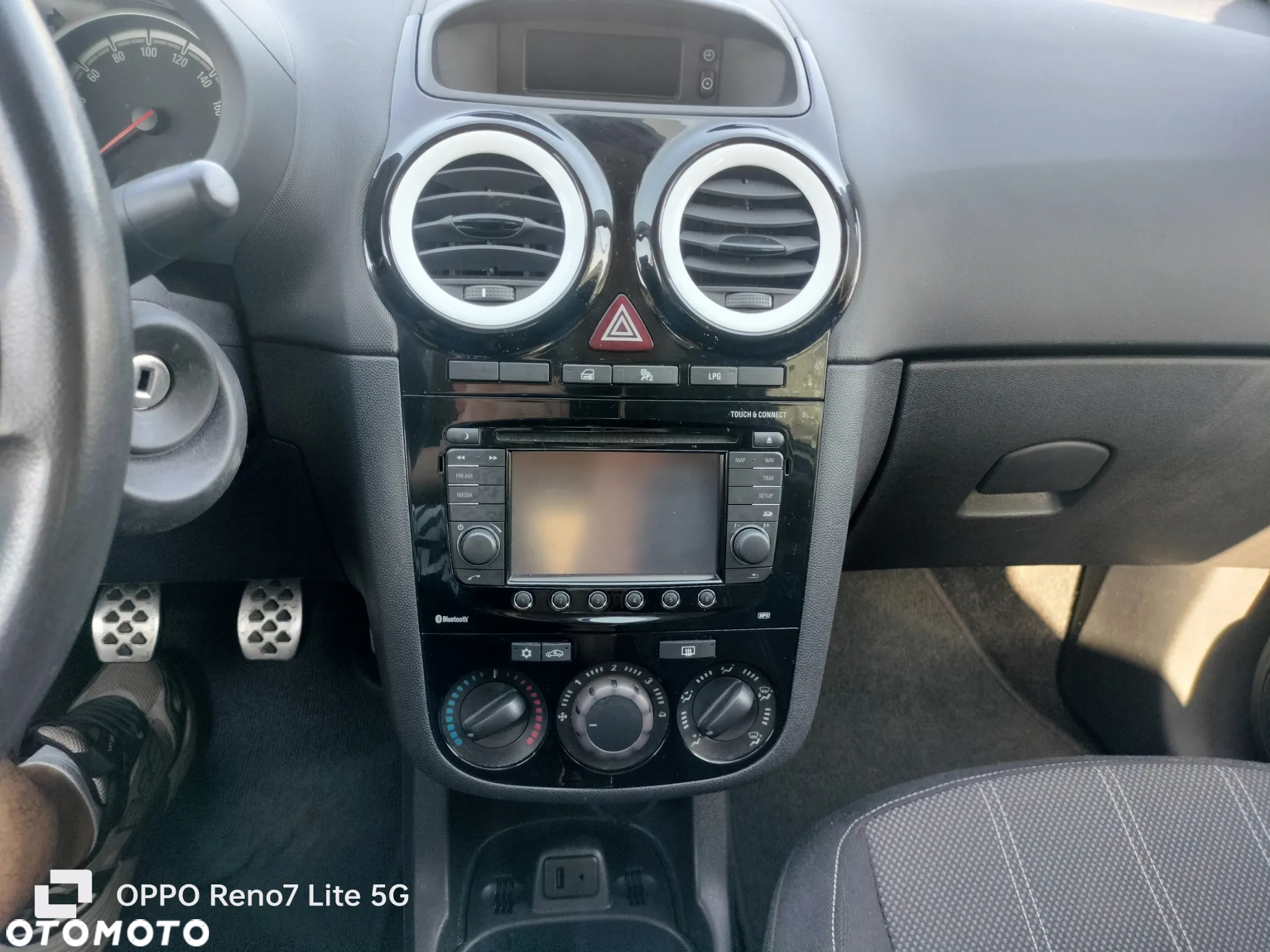 Opel Corsa 1.2 16V Easytronic Color Edition - 13
