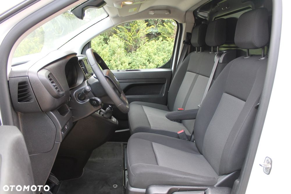 Opel Vivaro - 25