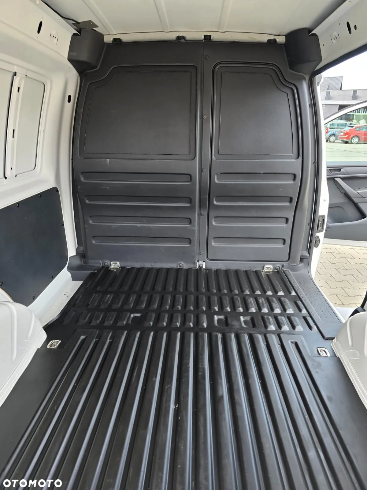 Volkswagen Caddy - 4