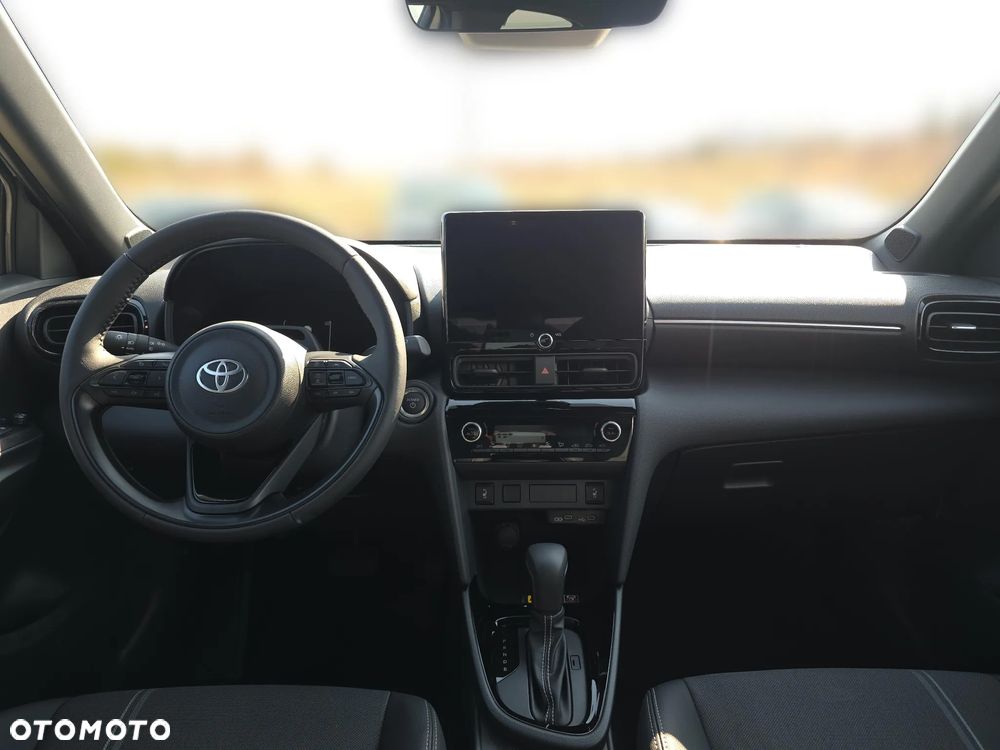 Toyota Yaris Cross Hybrid 1.5 Executive - 11