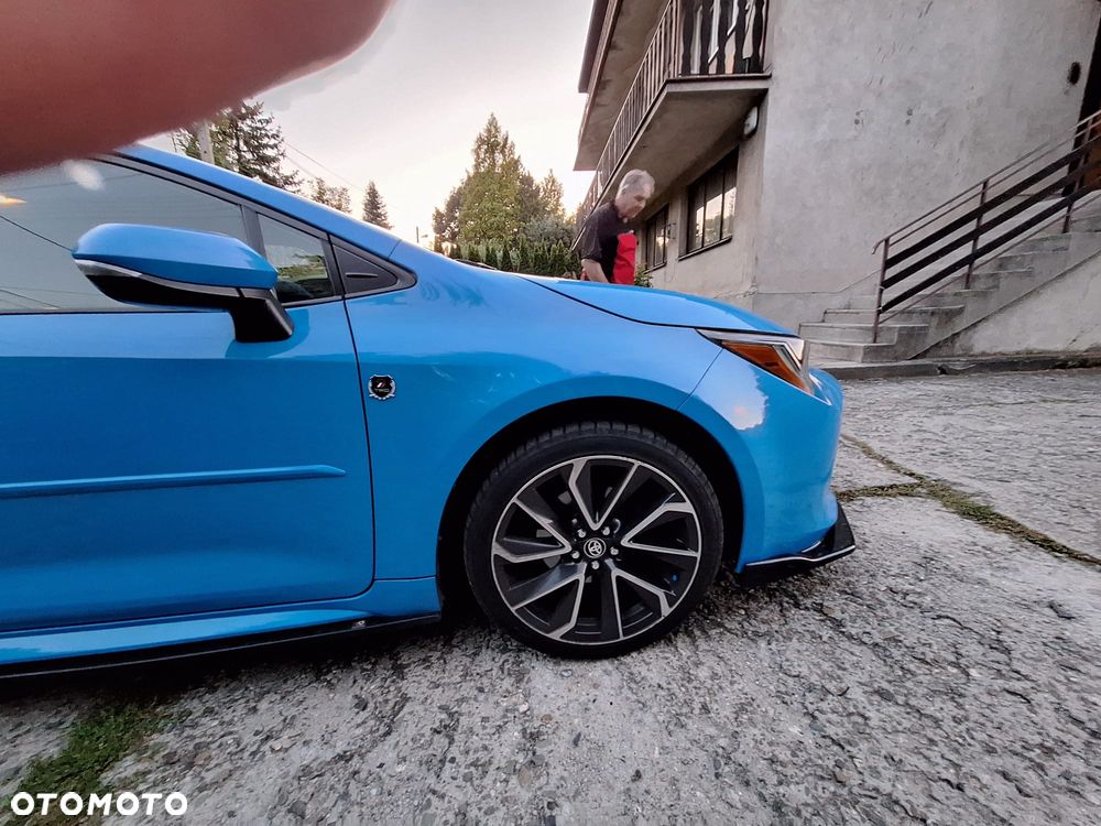 Toyota Corolla - 16