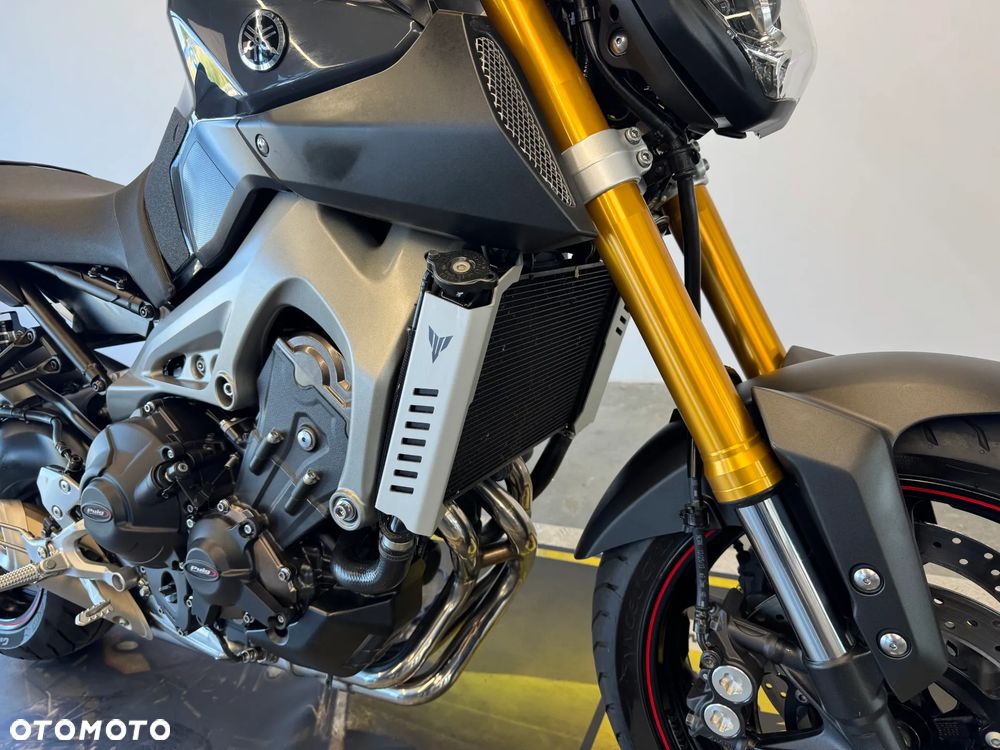 Yamaha MT - 8