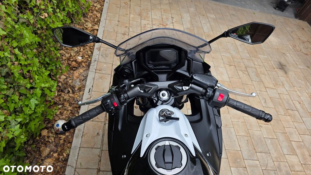 Kawasaki Ninja - 7