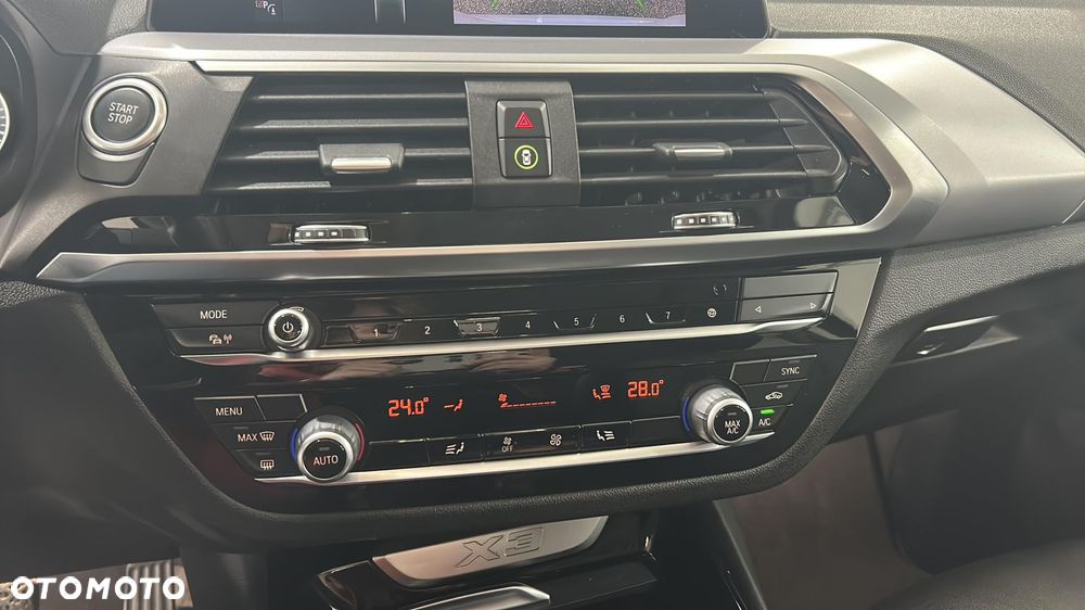 BMW X3 xDrive30e - 22