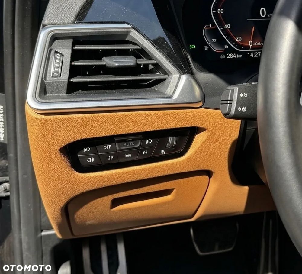 BMW Seria 3 320e PHEV xDrive M Sport sport - 9