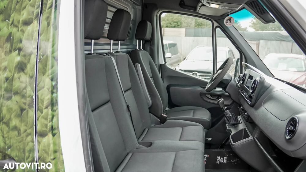 Mercedes-Benz SPRINTER - 16
