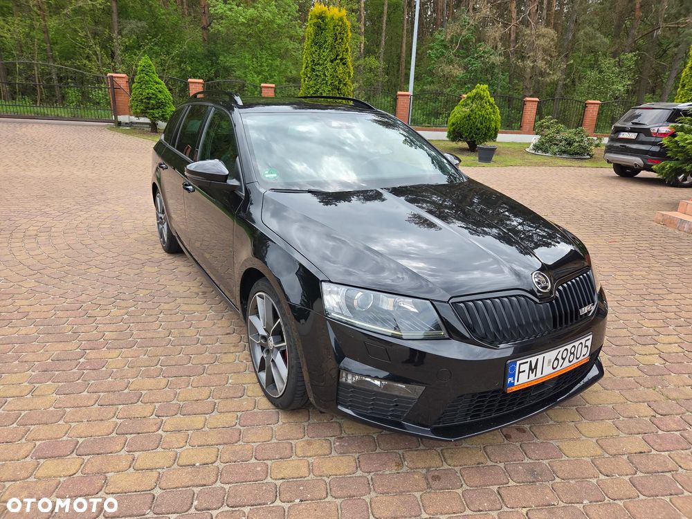 Skoda Octavia 2.0 TDI DSG RS - 1