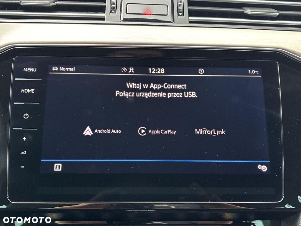 Volkswagen Passat - 25