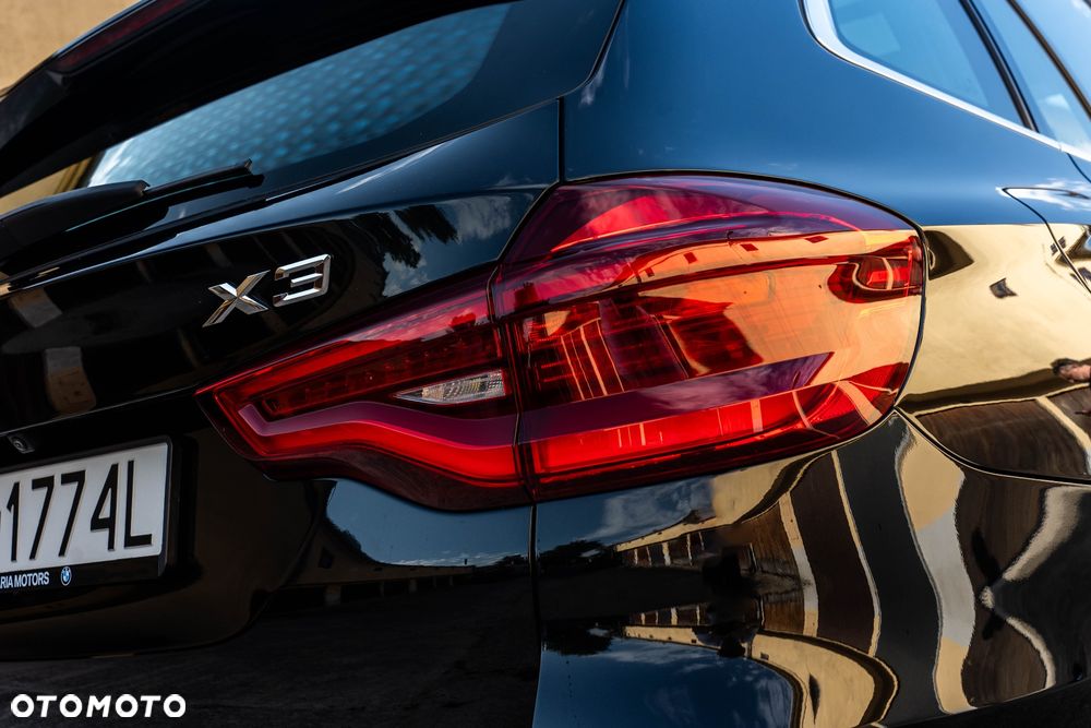 BMW X3 xDrive20d Luxury Line - 13