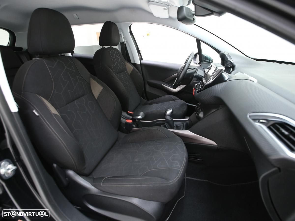 Peugeot 2008 - 9