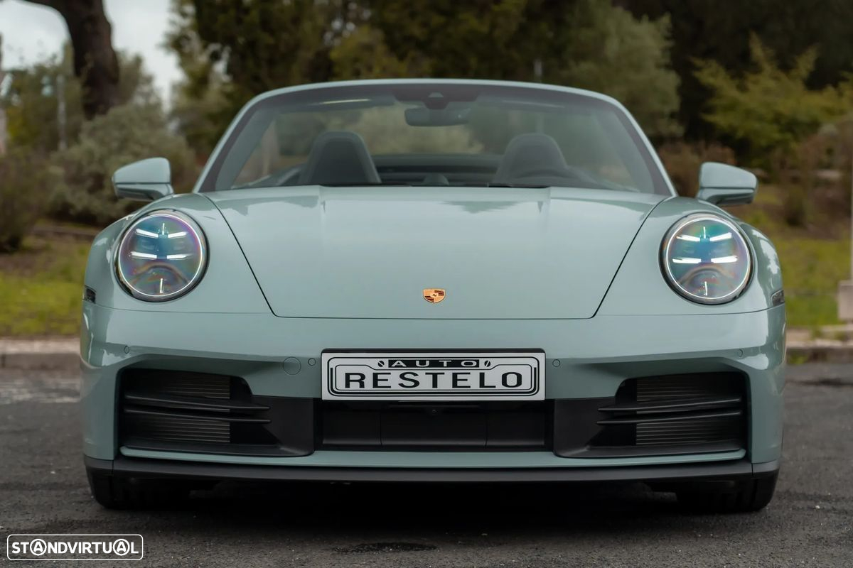 Porsche 911 (992) Carrera - 6