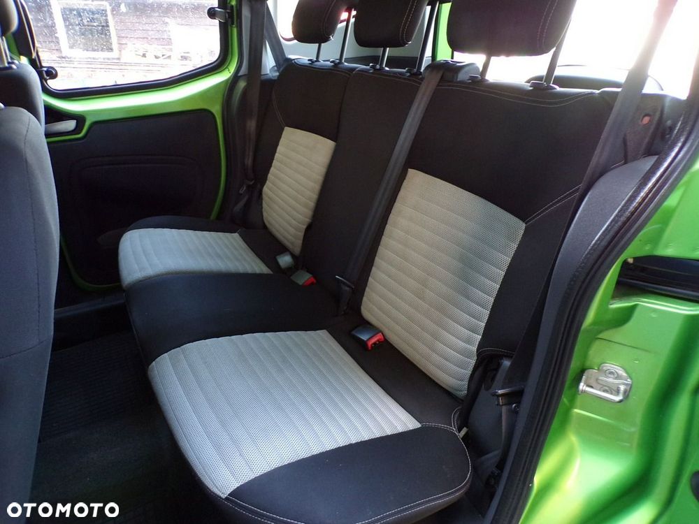 Fiat Qubo - 17
