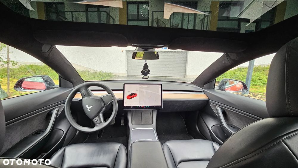 Tesla Model 3 - 13