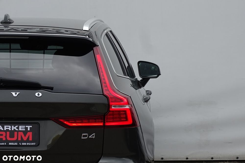 Volvo V60 D4 Inscription - 11