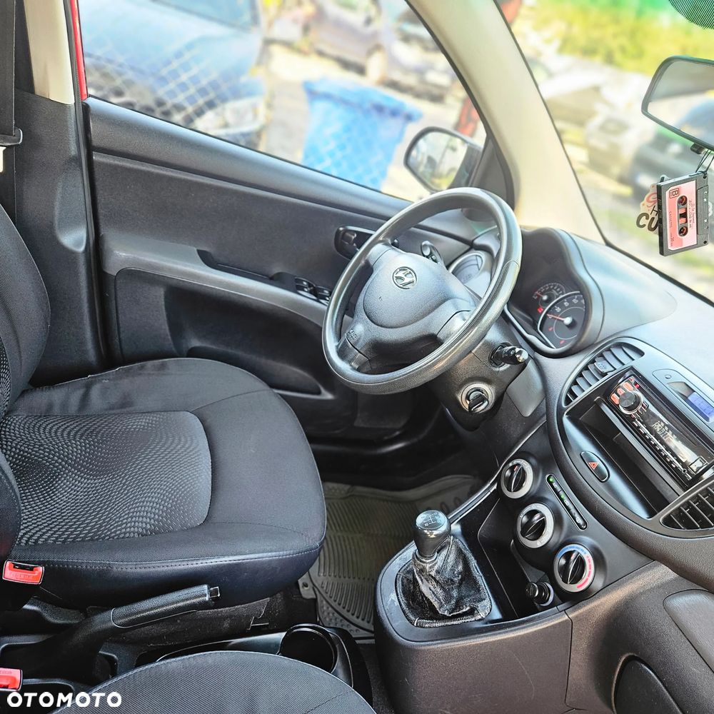 Hyundai i10 1.1 FIFA WM Edition - 28