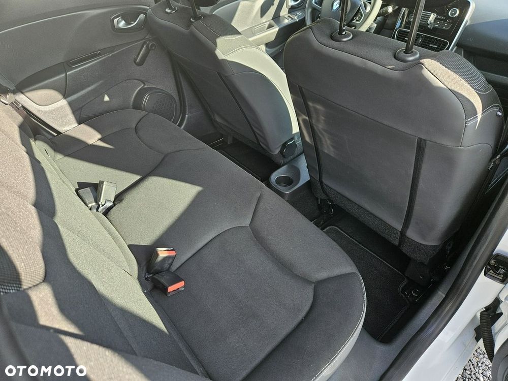 Renault Clio - 19