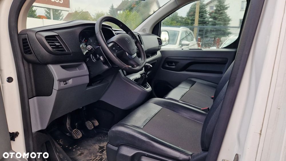 Peugeot Expert Kombi 2.0 BlueHDi Standard 2,8t - 11