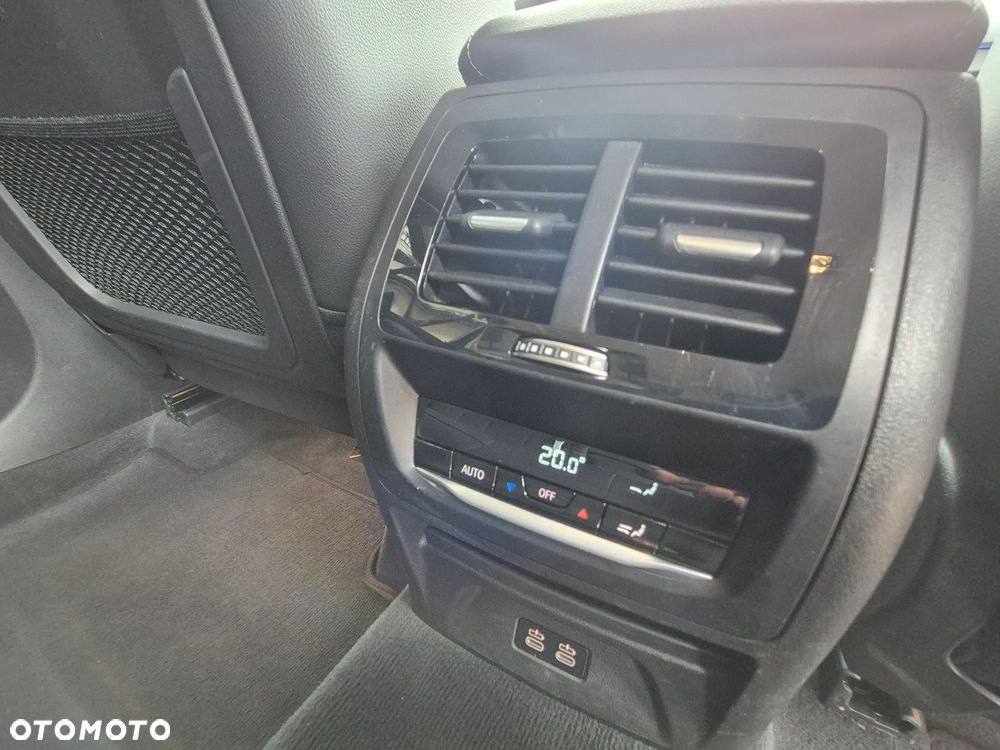 BMW X3 xDrive20i GPF xLine - 17