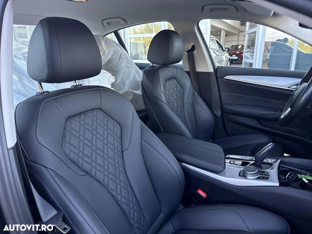 BMW Seria 5 530e xDrive AT PHEV - 25