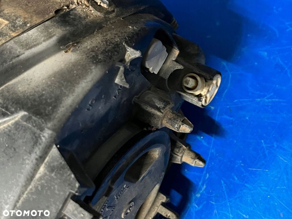 PRAWY XENON VOLVO XC90 LIFT EUROPA VALEO - 9
