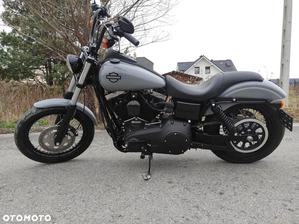 Harley-Davidson Dyna Street Bob - 4