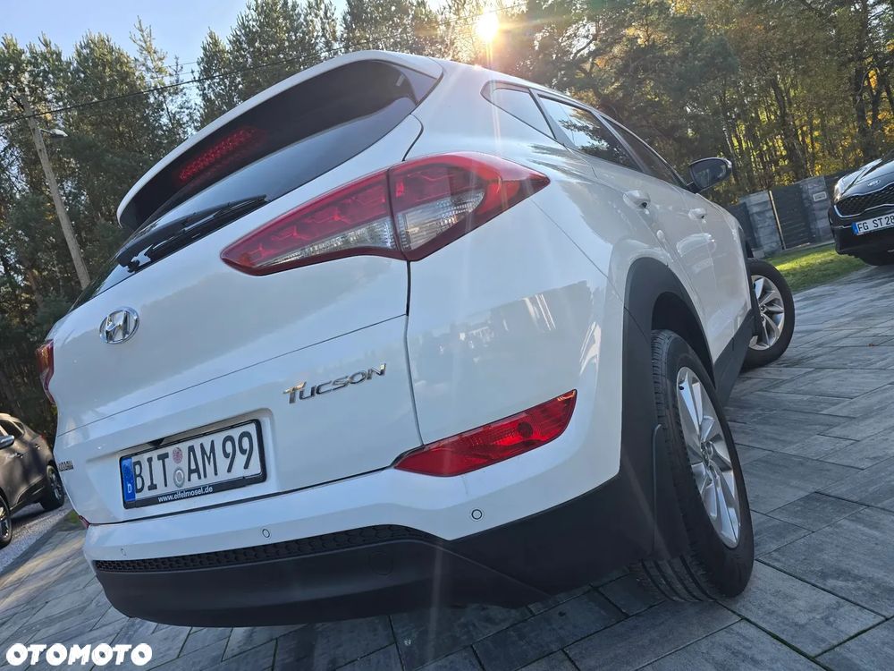 Hyundai Tucson 1.7 CRDI BlueDrive Style 2WD - 8