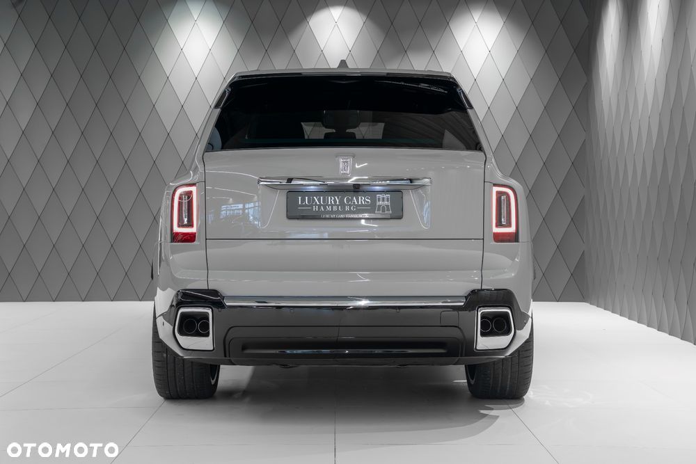 Rolls-Royce Cullinan - 5