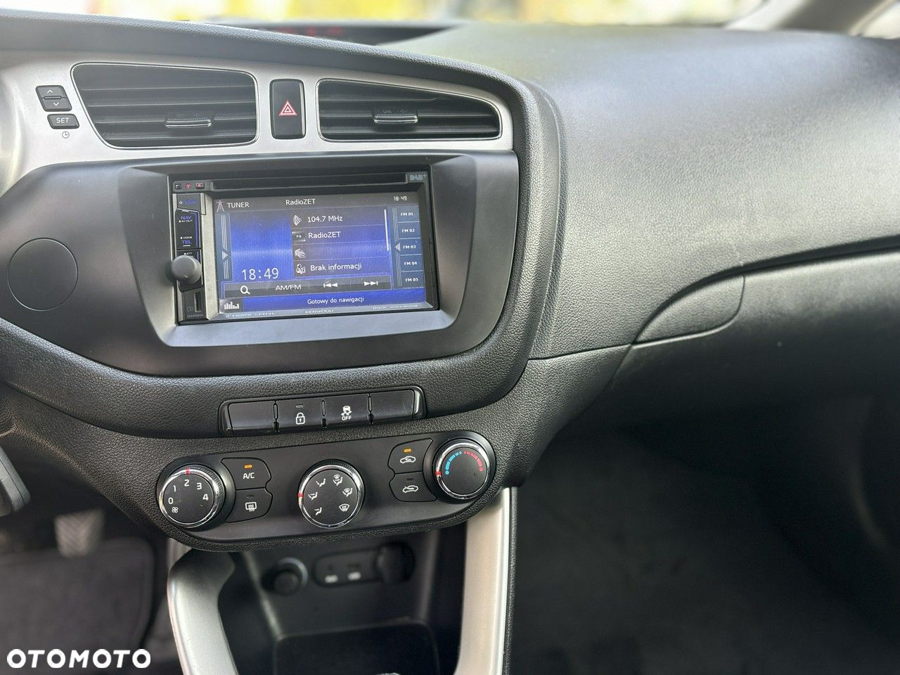 Kia Ceed - 16