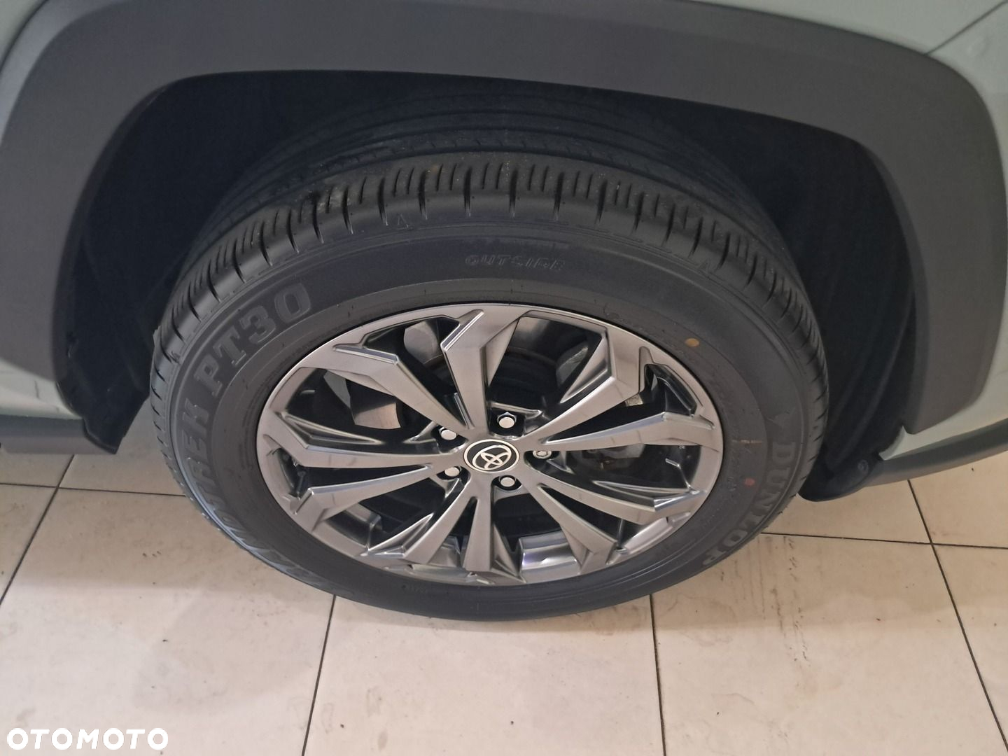 Toyota RAV4 - 5