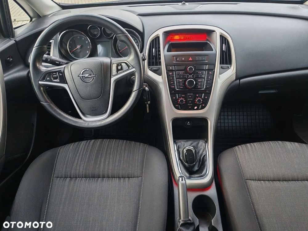 Opel Astra - 11