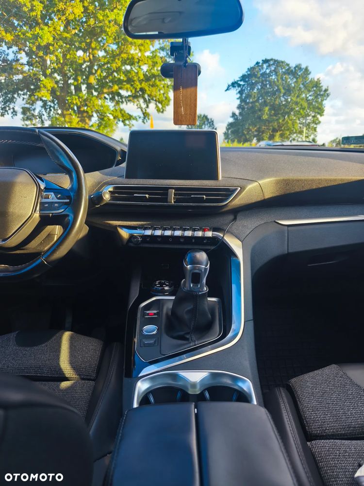 Peugeot 5008 HDI 150 Allure - 11