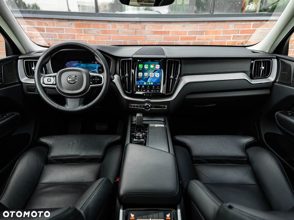 Volvo XC 60 B4 D Plus Dark - 6