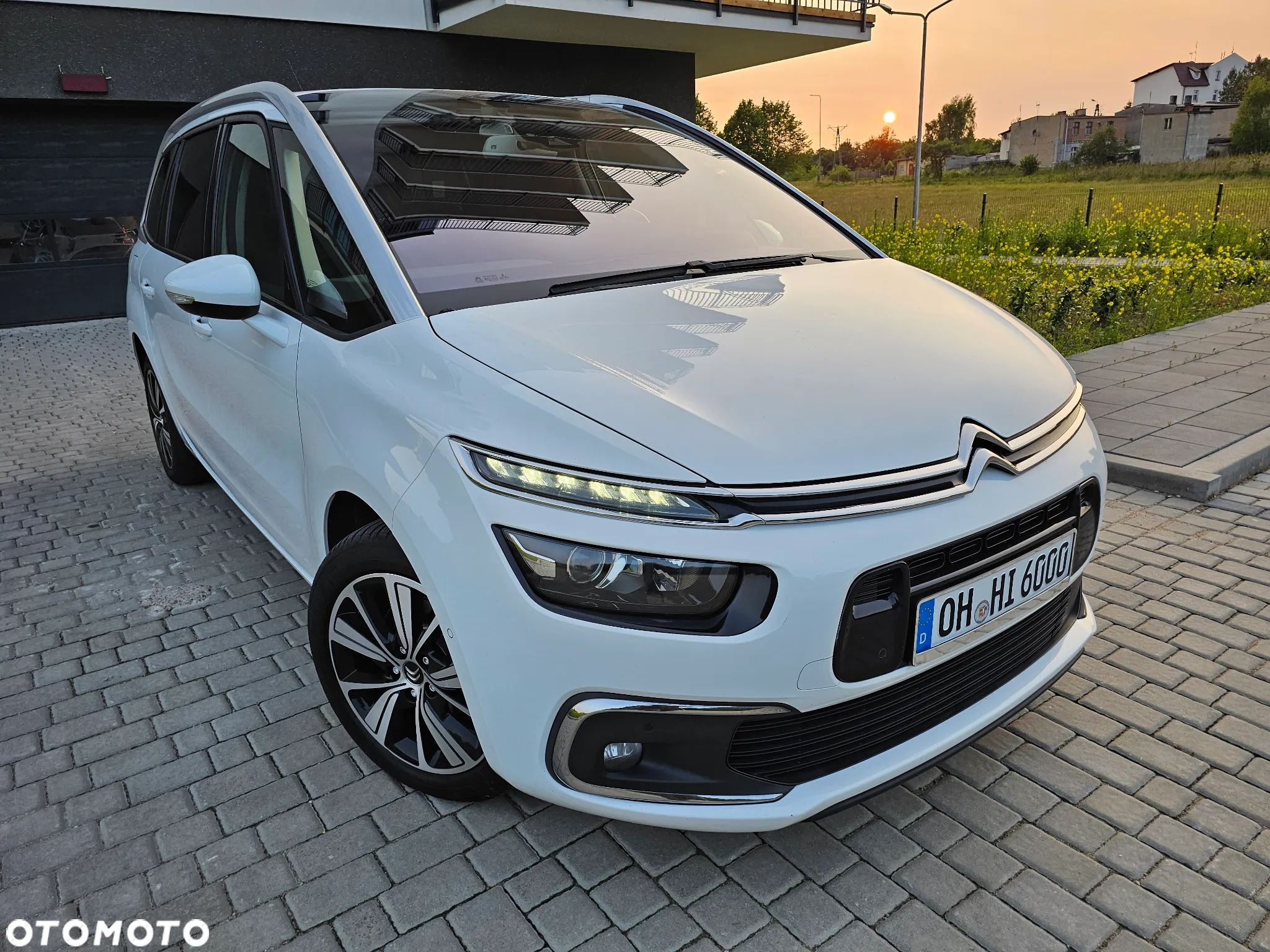 Citroën C4 Grand Picasso 2.0 BlueHDi Exclusive - 1
